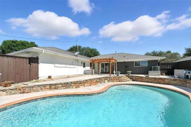 7620 La Risa Drive, Dallas, TX 75248