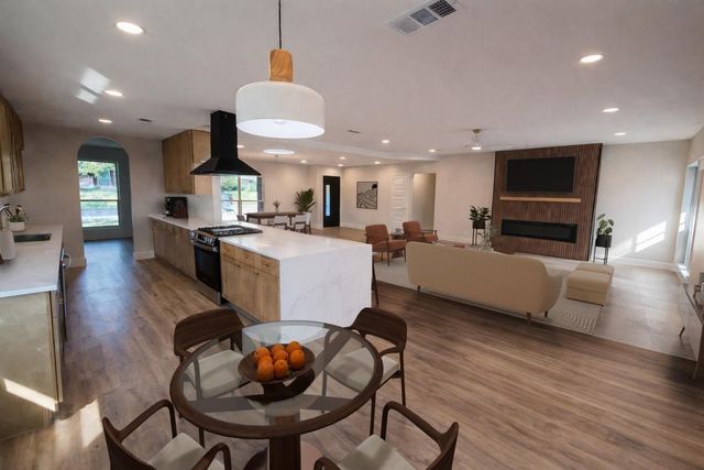 7620 La Risa Drive, Dallas, TX 75248