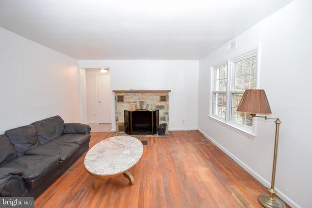 625 GRAY FOX RD, Harpers Ferry, WV 25425