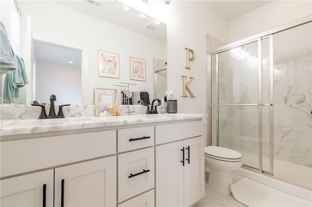 1228 W James Street, Fayetteville, AR 72703