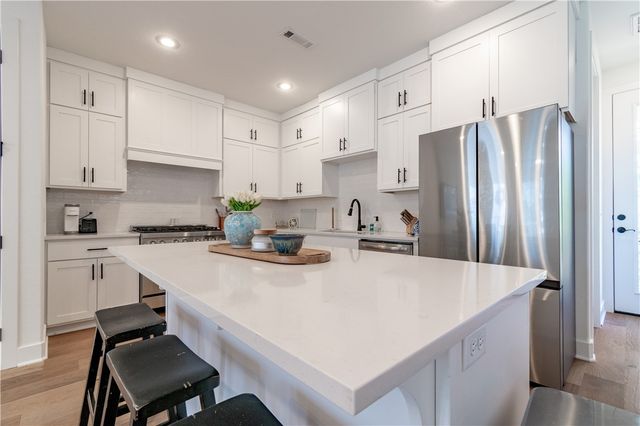 1228 W James Street, Fayetteville, AR 72703