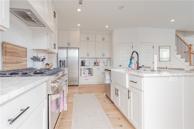 1228 W James Street, Fayetteville, AR 72703