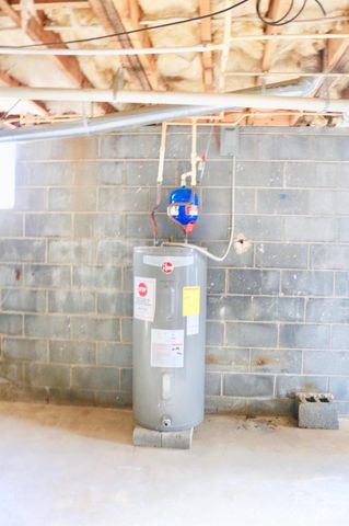 2280 19th Avenue NE, Hickory, NC 28601