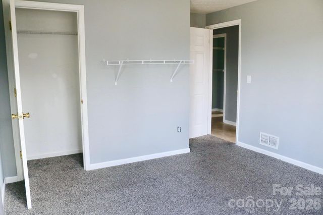 2280 19th Avenue NE, Hickory, NC 28601