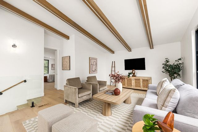 7801 Law Ln, Loomis, CA 95650