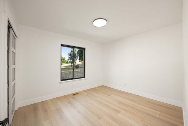 7801 Law Ln, Loomis, CA 95650