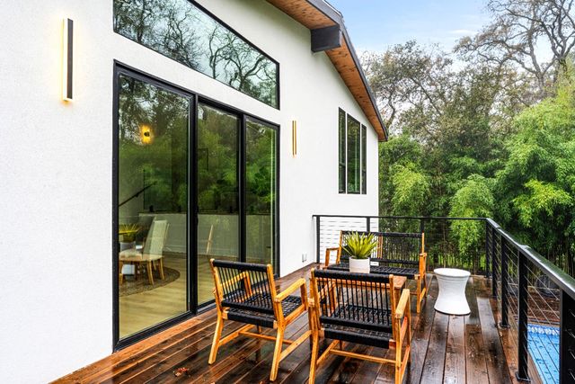 7801 Law Ln, Loomis, CA 95650