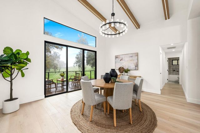 7801 Law Ln, Loomis, CA 95650