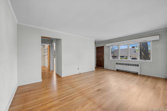 36 Barrington Street, Westbury, NY 11590