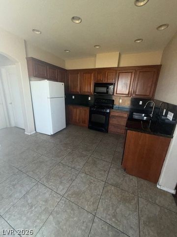 552 Bayo Canyon Court, Henderson, NV 89015