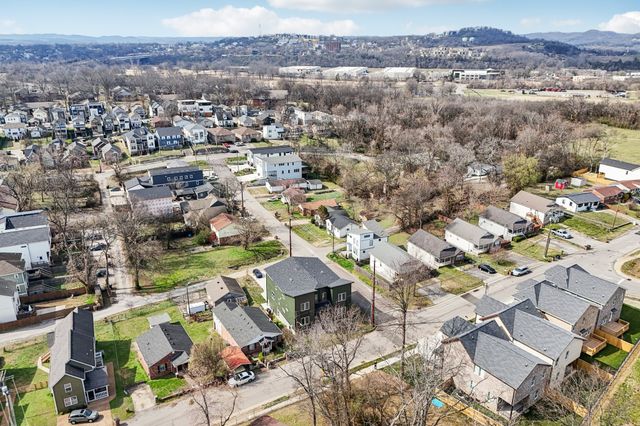 2213 18th Ave, N, Nashville, TN 37208