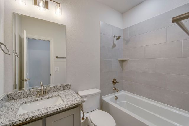 4402 Biscayne Drive, Midlothian, TX 76065