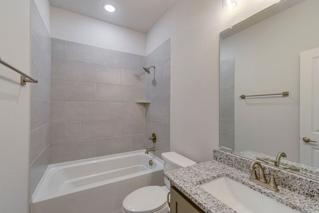 4402 Biscayne Drive, Midlothian, TX 76065