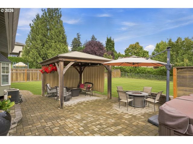 12584 Se VERNIE Ave, Milwaukie, OR 97222