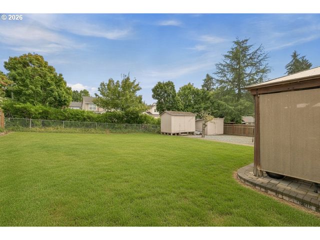 12584 Se VERNIE Ave, Milwaukie, OR 97222