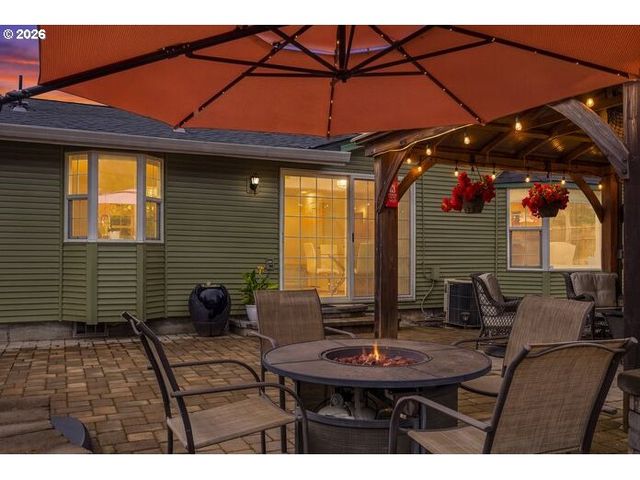 12584 Se VERNIE Ave, Milwaukie, OR 97222