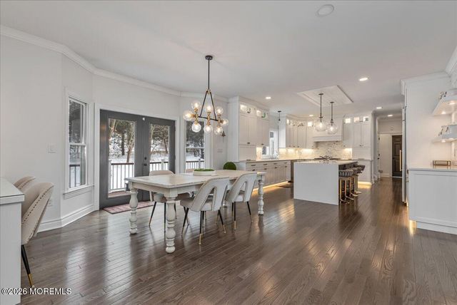 6 Tricorne Court, Holmdel, NJ 07733