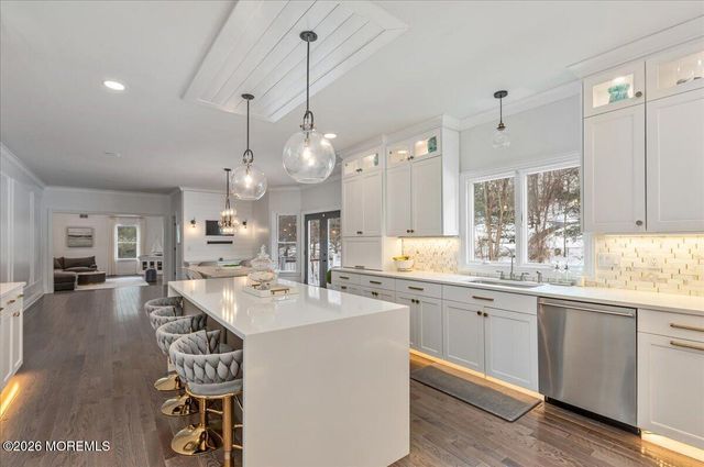 6 Tricorne Court, Holmdel, NJ 07733