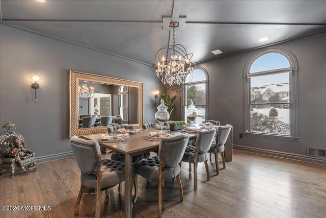 6 Tricorne Court, Holmdel, NJ 07733