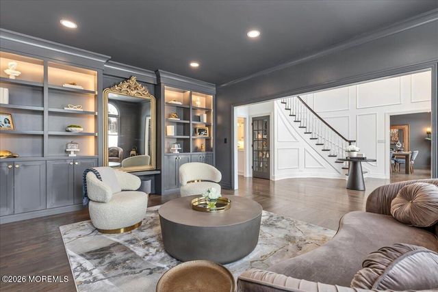 6 Tricorne Court, Holmdel, NJ 07733