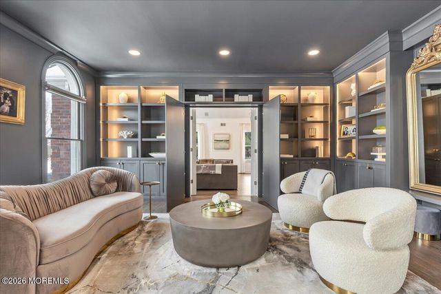 6 Tricorne Court, Holmdel, NJ 07733