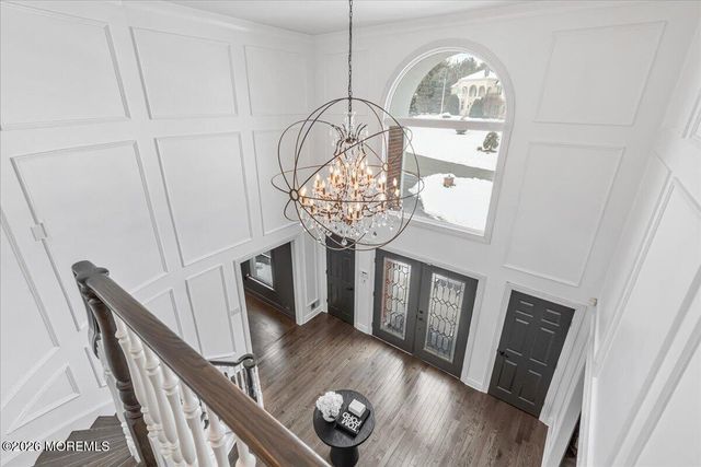 6 Tricorne Court, Holmdel, NJ 07733