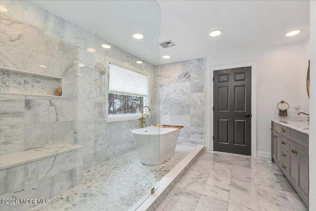 6 Tricorne Court, Holmdel, NJ 07733