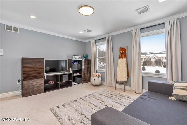 6 Tricorne Court, Holmdel, NJ 07733