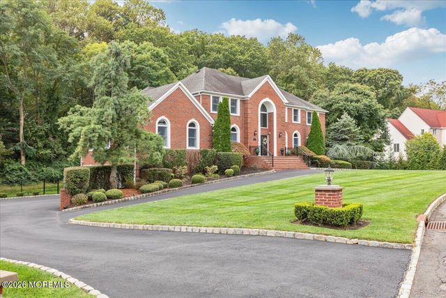 6 Tricorne Court, Holmdel, NJ 07733