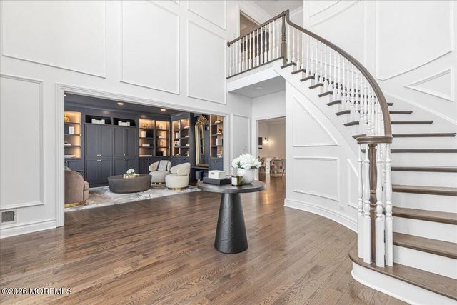 6 Tricorne Court, Holmdel, NJ 07733