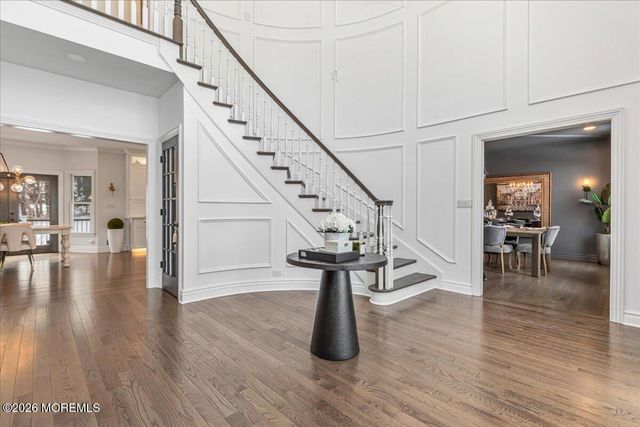 6 Tricorne Court, Holmdel, NJ 07733