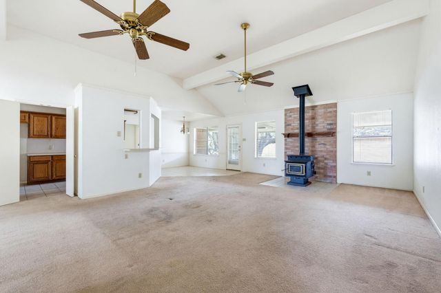 201 River Lake DR, Kingsland, TX 78639