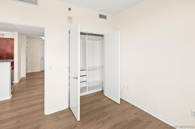 427 9th Ave 1206, San Diego, CA 92101