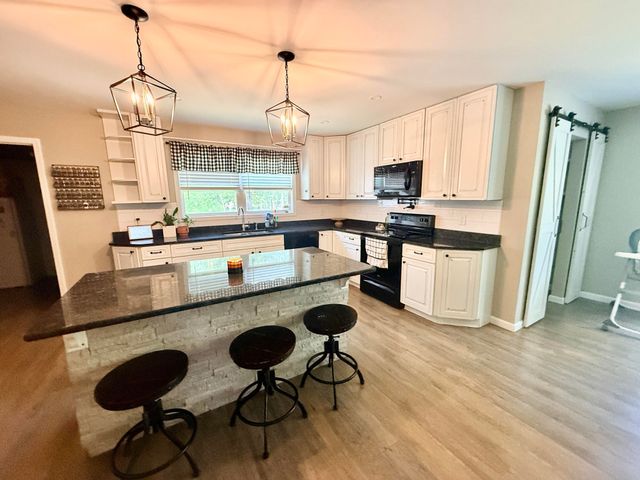 612 Edisto Lake Road, Wagener, SC 29164