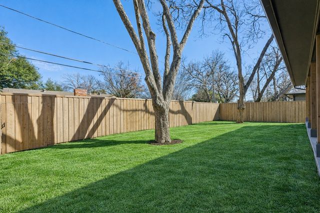 8638 Lockhaven Drive, Dallas, TX 75238