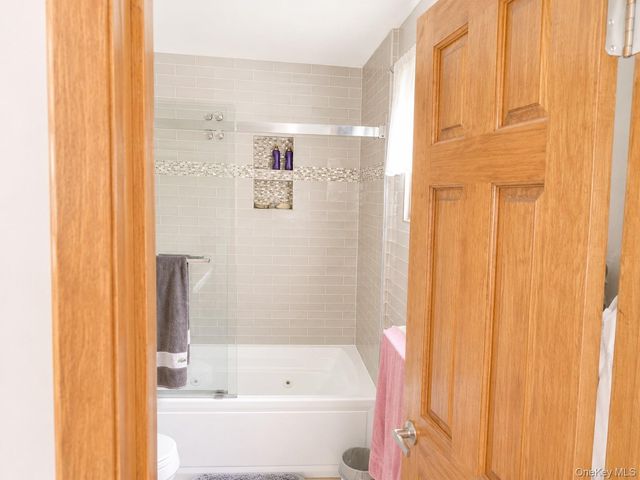 19 West Street, Middle Island, NY 11953