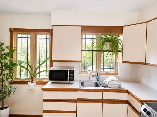 19 West Street, Middle Island, NY 11953