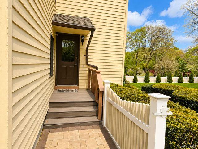19 West Street, Middle Island, NY 11953