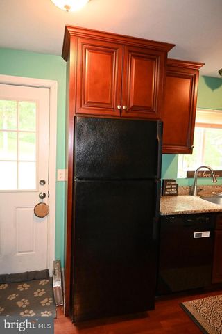 209 W MARKET ST, Perkasie, PA 18944