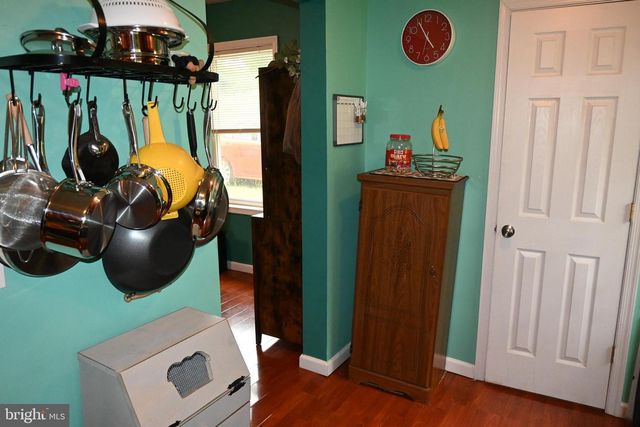 209 W MARKET ST, Perkasie, PA 18944