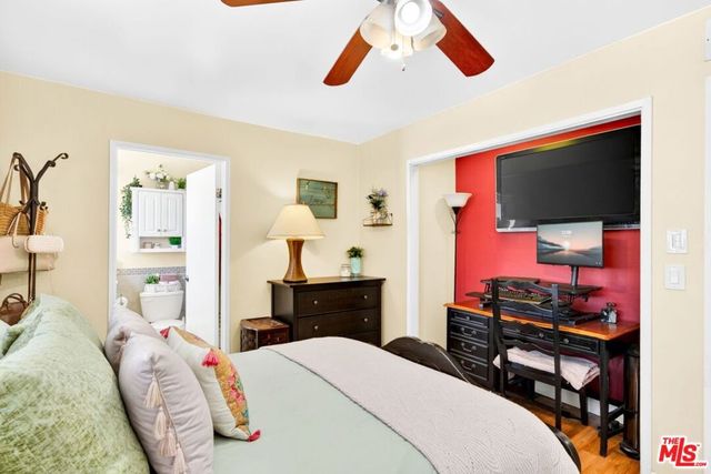 10817 Whipple Street 6, Toluca Lake, CA 91602