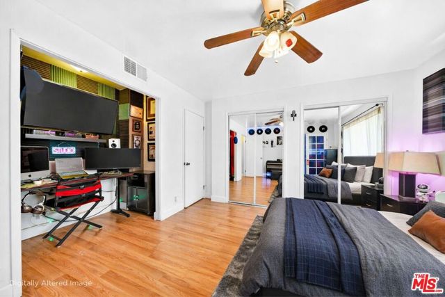 10817 Whipple Street 6, Toluca Lake, CA 91602