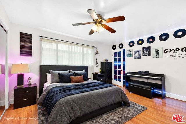 10817 Whipple Street 6, Toluca Lake, CA 91602