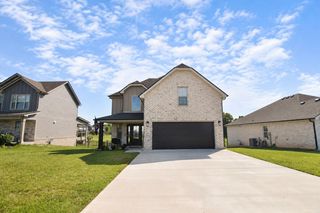 393 Frontier Drive, Clarksville, TN 37043