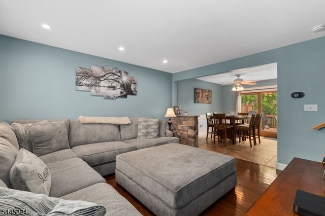 138 William St, Little Falls Twp., NJ 07424