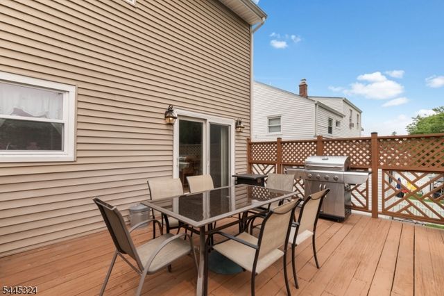 138 William St, Little Falls Twp., NJ 07424