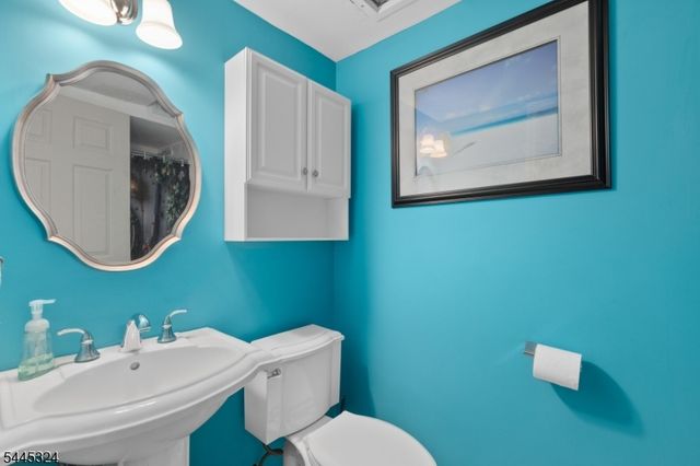 138 William St, Little Falls Twp., NJ 07424