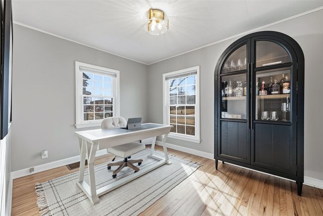 152 37th Street NE, Cedar Rapids, IA 52402