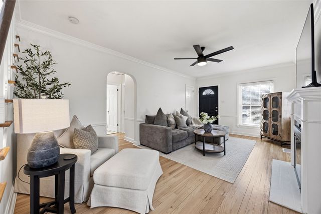 152 37th Street NE, Cedar Rapids, IA 52402