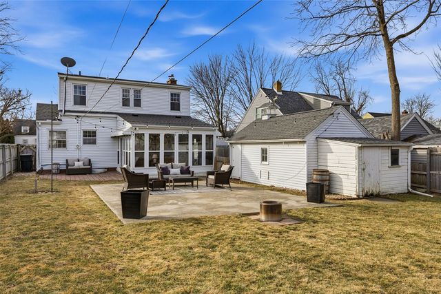 152 37th Street NE, Cedar Rapids, IA 52402